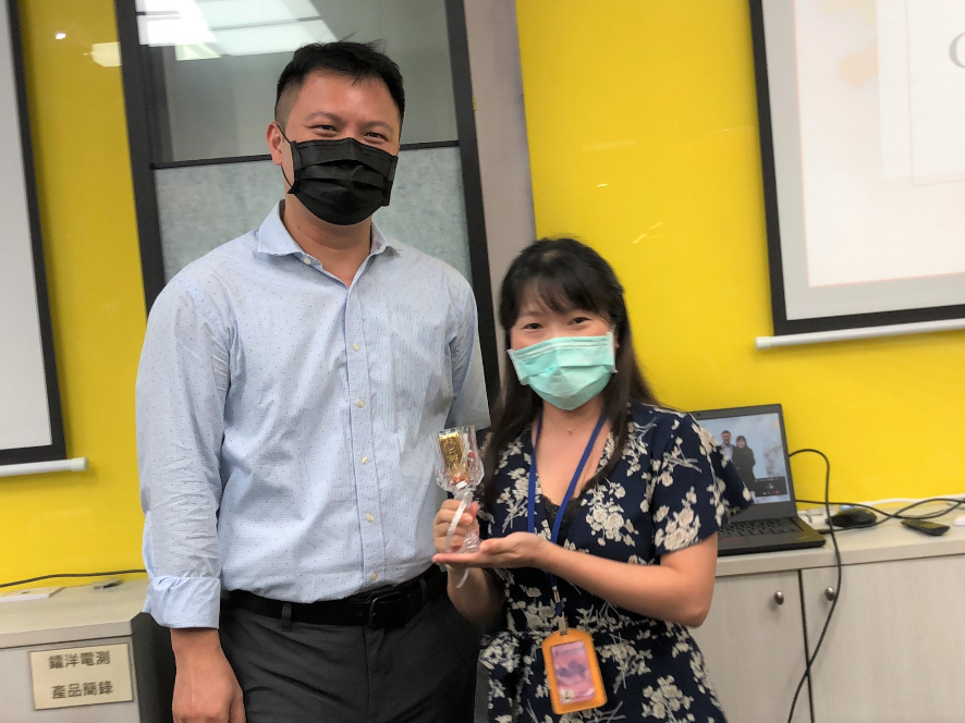 職滿十五周年禮品致贈